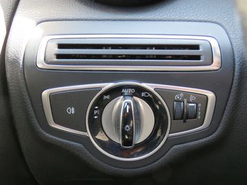 Car image 40