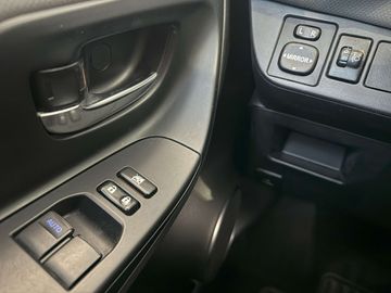 Car image 37