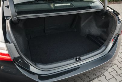 Car image 37