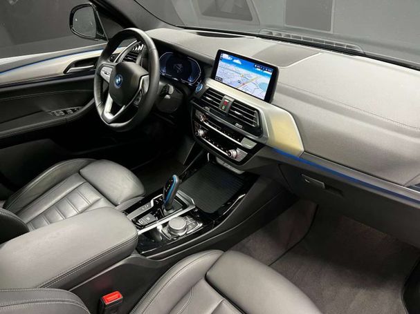 BMW iX3 M Sport Impressive 213 kW image number 3