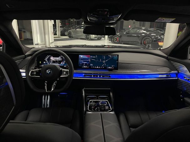 BMW M760e xDrive Individual 420 kW image number 8