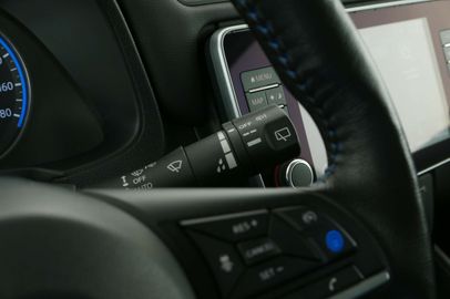 Car image 33