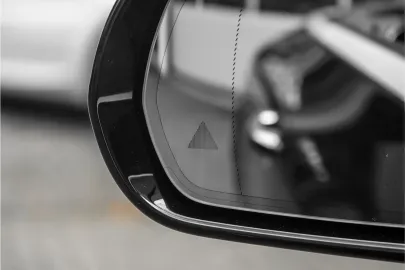 Car image 45