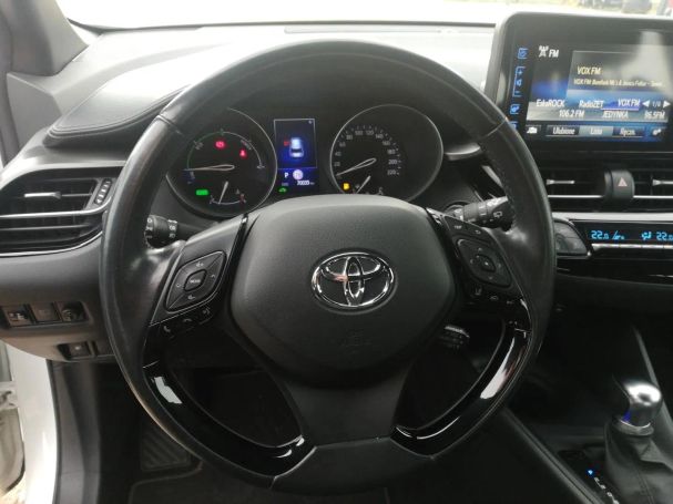 Toyota C-HR 90 kW image number 16