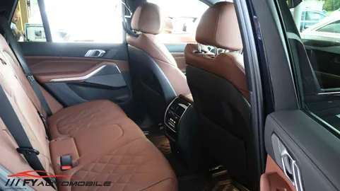 Car image 39