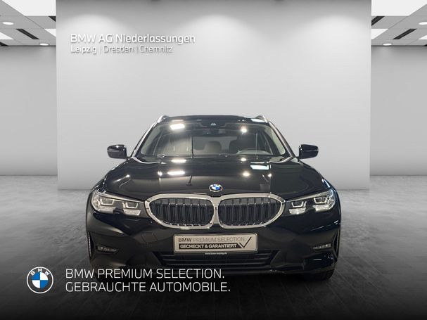 BMW 318i Touring 115 kW image number 2