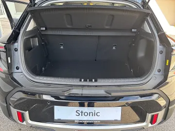Car image 24