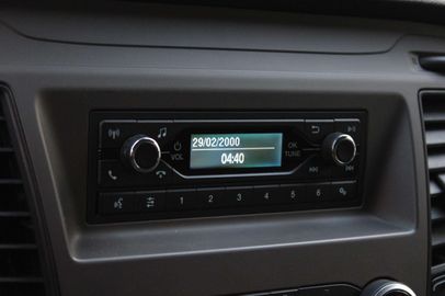 Car image 35