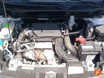 Car image 25