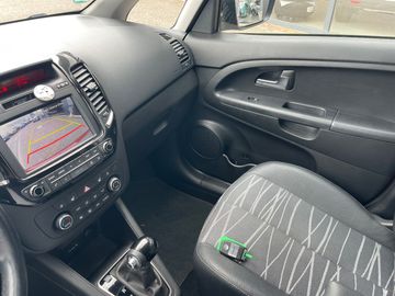 Car image 11