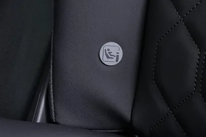 Car image 48