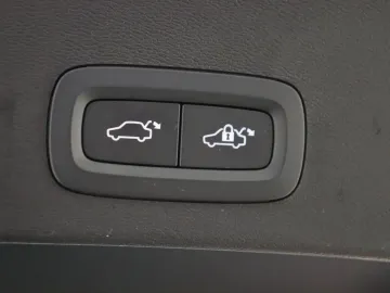 Car image 35