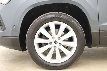 Car image 45
