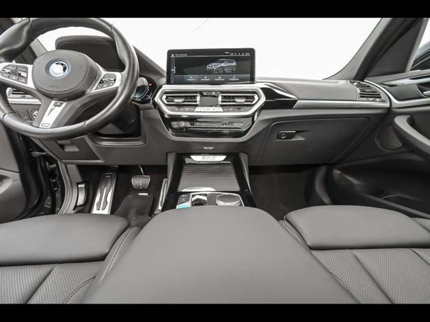 BMW iX3 210 kW image number 6