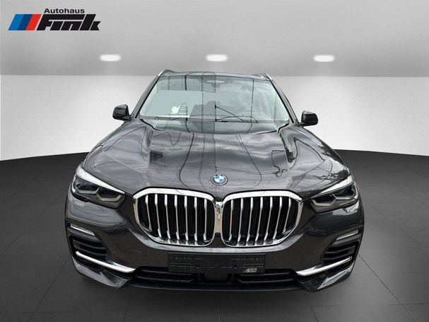 BMW X5 xDrive30d 195 kW image number 2