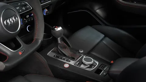 Car image 27