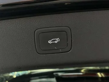 Car image 39