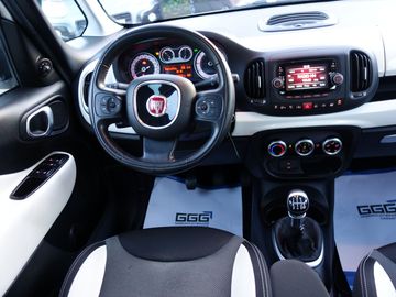 Car image 26