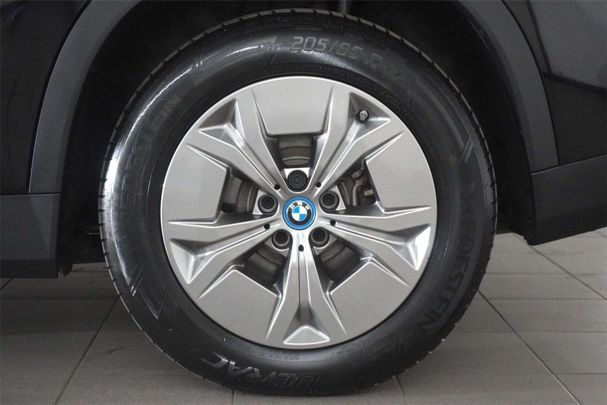 BMW iX1 xDrive30 200 kW image number 5