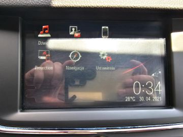 Car image 24