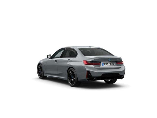 BMW 330 e 215 kW image number 2