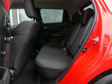 Car image 11