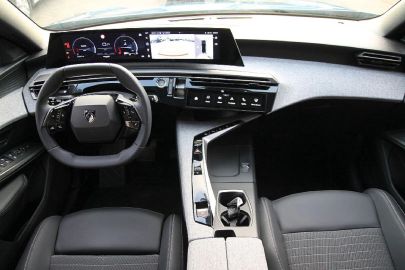 Car image 21