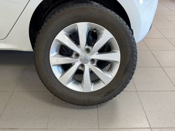 Car image 21