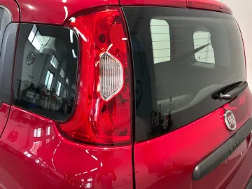 Car image 21