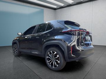 Car image 4