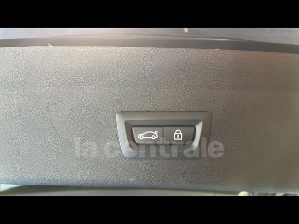 BMW X1 xDrive20d 140 kW image number 17