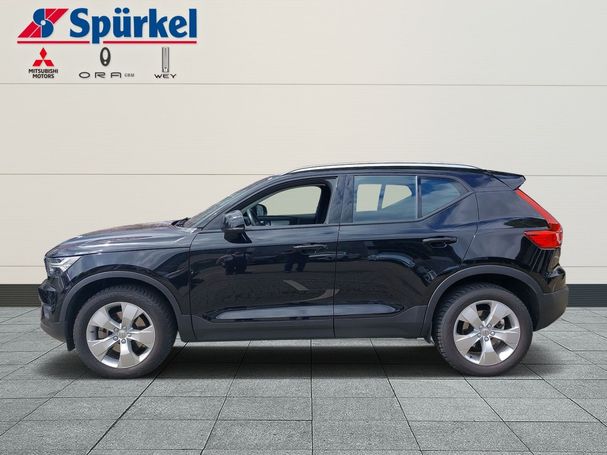 Volvo XC40 B4 Momentum Pro AWD 145 kW image number 4