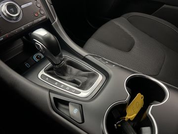 Car image 25