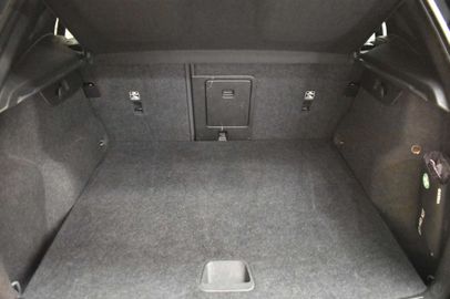 Car image 38