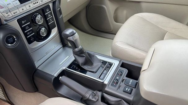 Toyota Land Cruiser 2.8 D-4D Executive 130 kW image number 19