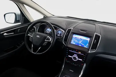 Car image 35