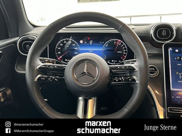 Mercedes-Benz GLC 300 e AMG Premium Plus 230 kW image number 28