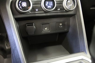 Car image 37