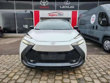 Car image 3