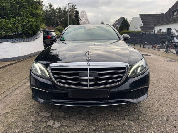 Mercedes-Benz E 220 d T Avantgarde 143 kW image number 3