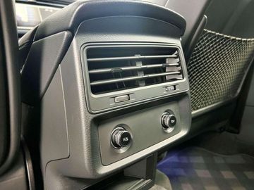 Car image 36