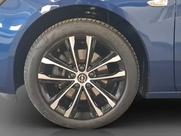 Car image 29