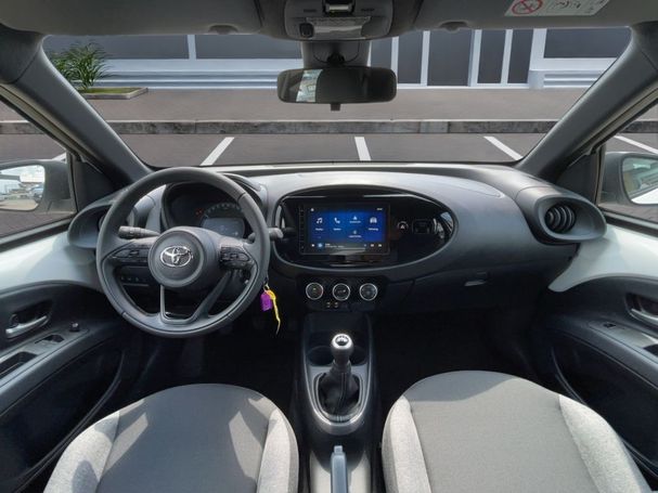 Toyota Aygo X 53 kW image number 10