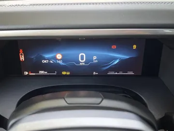 Car image 40