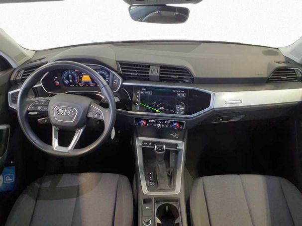 Audi Q3 45 TFSIe 180 kW image number 6