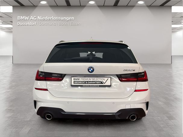 BMW 330e Touring M Sport 215 kW image number 6