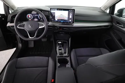 Car image 30