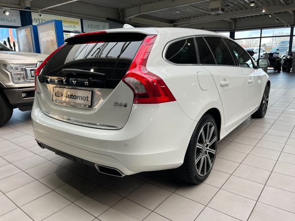 Volvo V60 D6 Momentum AWD 212 kW image number 4