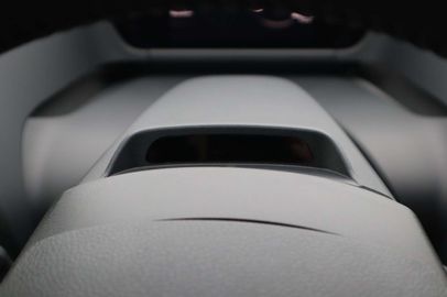 Car image 33