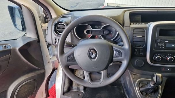 Renault Trafic Grand Energy dCi 145 EDC 107 kW image number 17